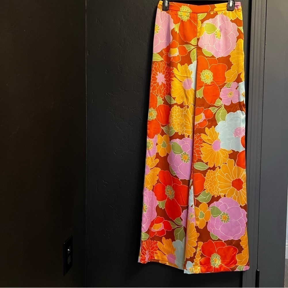 Forever 21 Women’s Pans size S color Floral multicolor, summer vibes, Hawaii